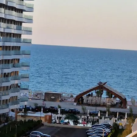 Casa Del Mar, Nord, Cu La Mare & Apartment Mamaia